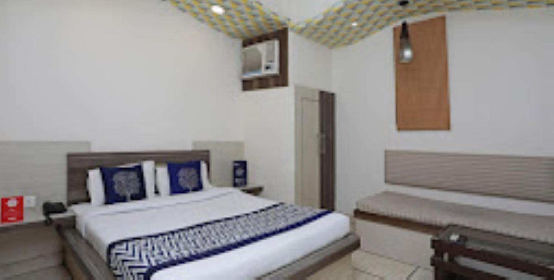 The Gagan Plaza Hotel Канпур Экстерьер фото